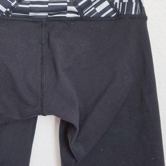 Lululemon Wunder Under black Crop leggings - Picture 4 of 7